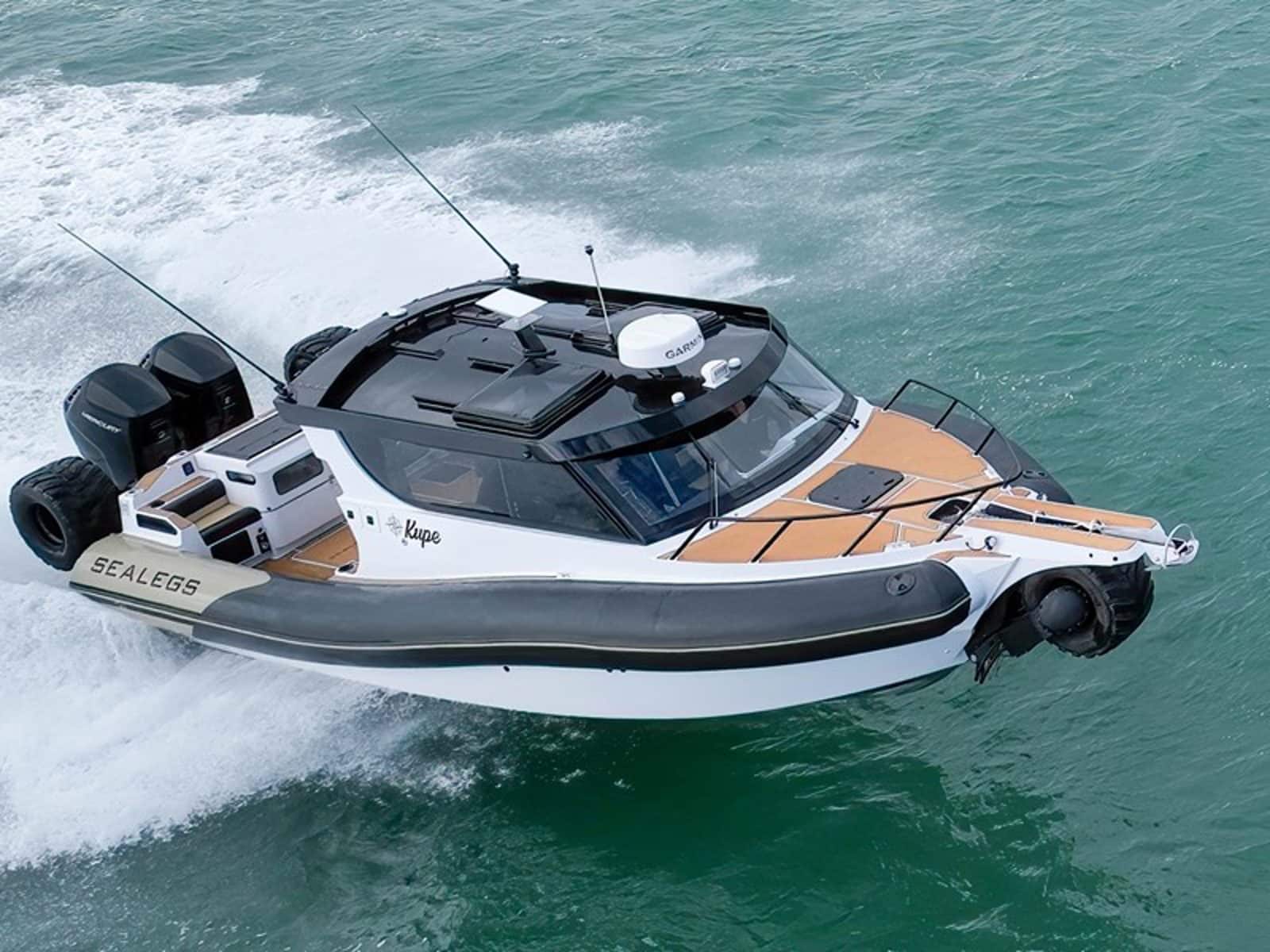 12m (39' 5") Sport RIB: 12rc kupe aerial shot