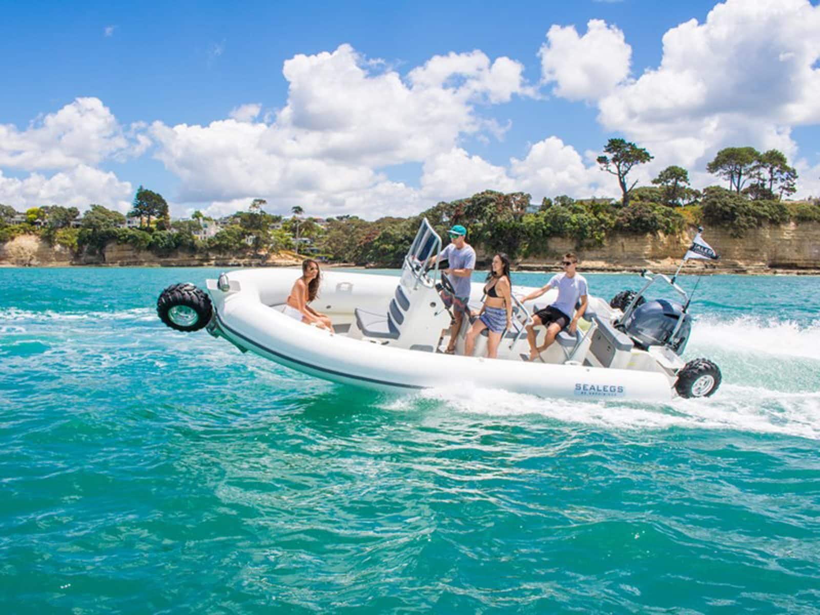 7.1m (22'4") Sport RIB: 7m sport rib harbour cruising